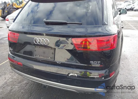 2018 Audi Q7 3.0T Premium z USA, uszkodzony, nr VIN WA1LAAF71JD051564